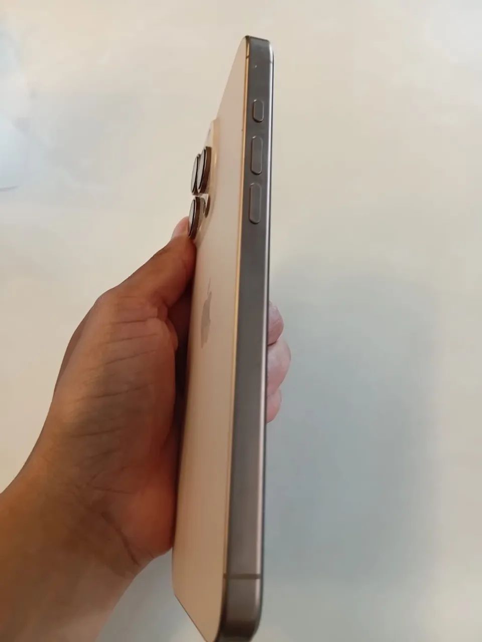 iPhone 16 Pro Max - Foto 2