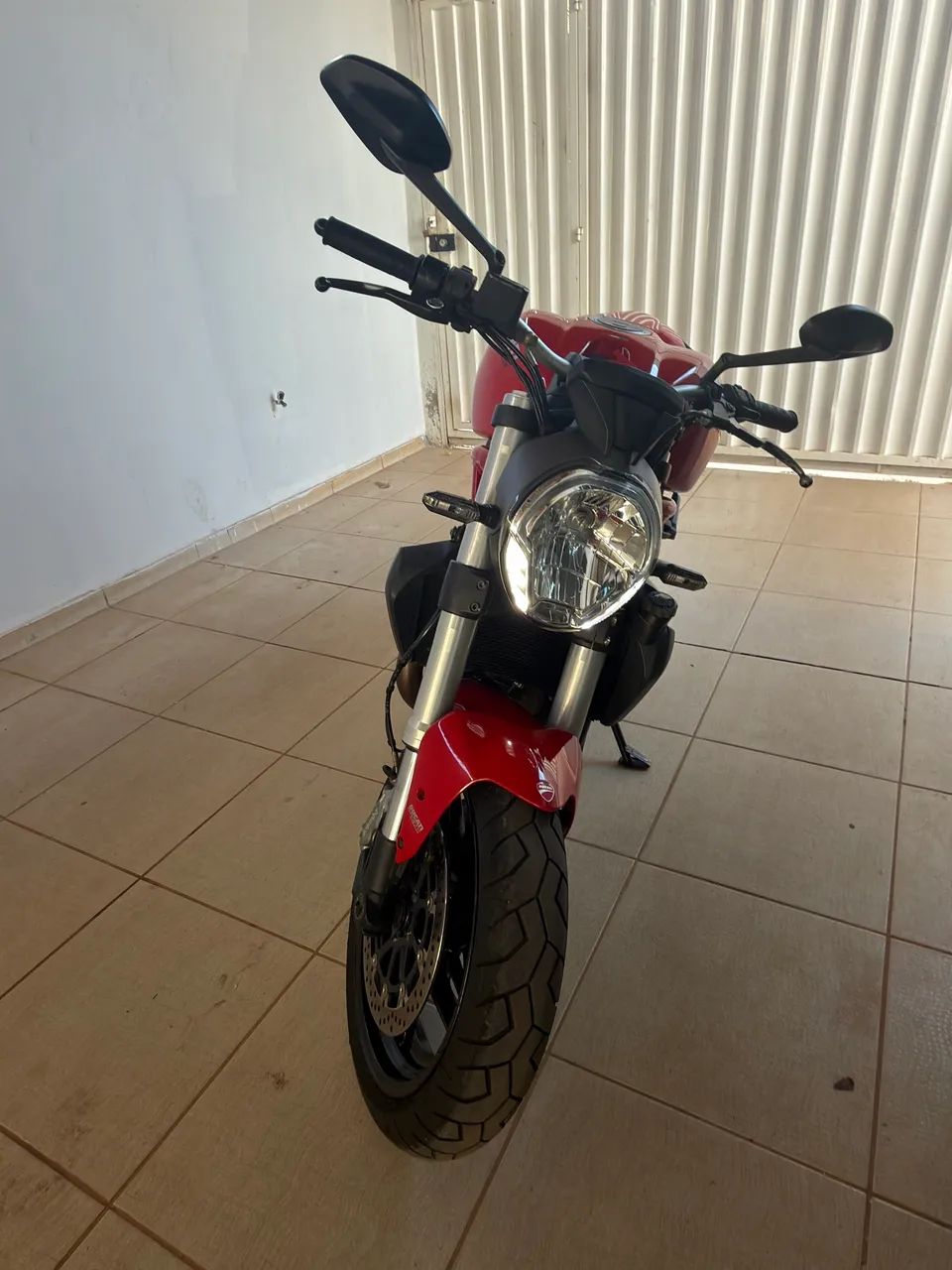 Ducati monster 821 