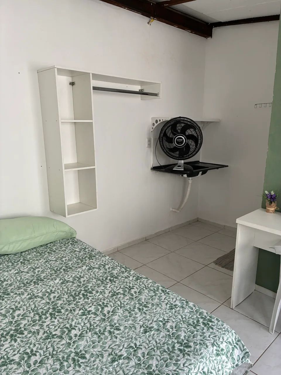 ALUGO SUÍTES PARA SOLTEIRO TUDO INCLUSO 