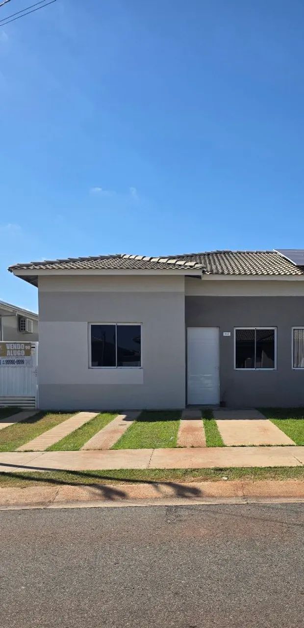 Excelente casa térrea em Condomínio fechado 