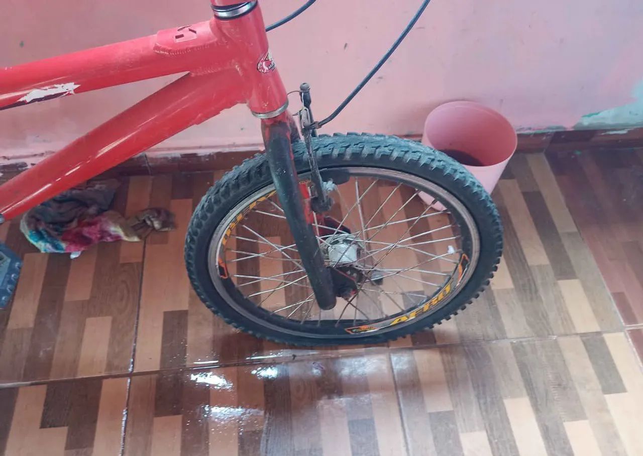 Vende se uma bicicleta  - Foto 3
