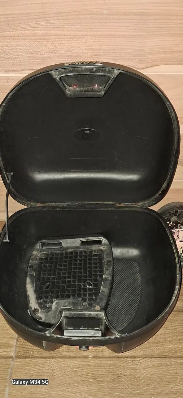 Vendo baú de moto! - Foto 4