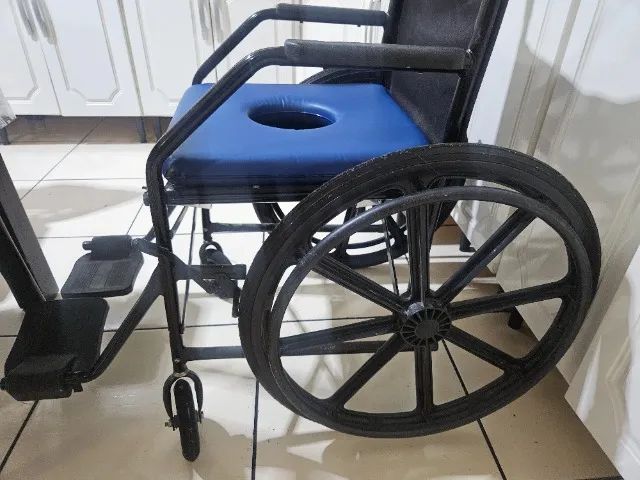Cadeira de rodas - Foto 3