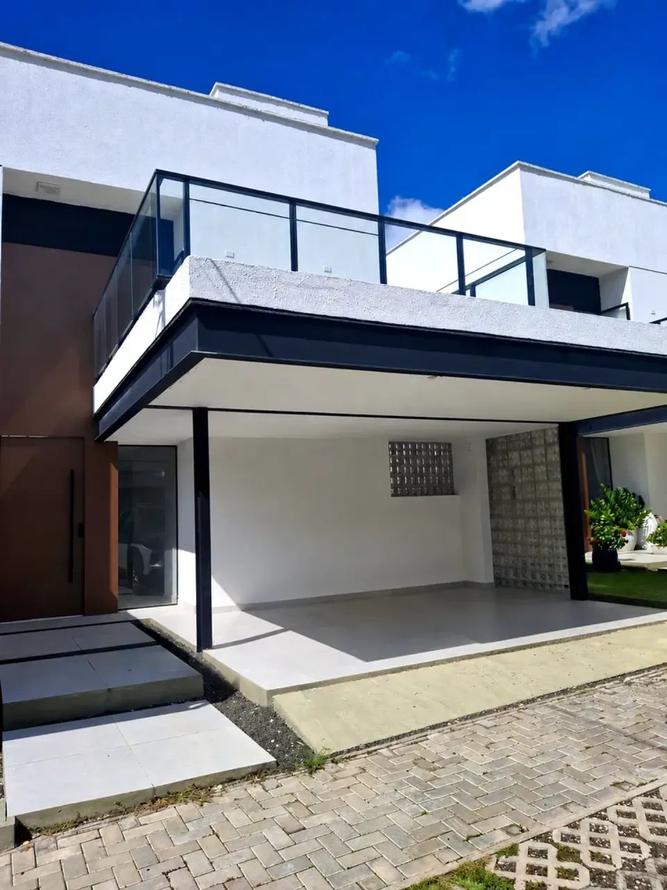 LINDA CASA EM CONDOMÍNIO COM 4 QUARTOS
