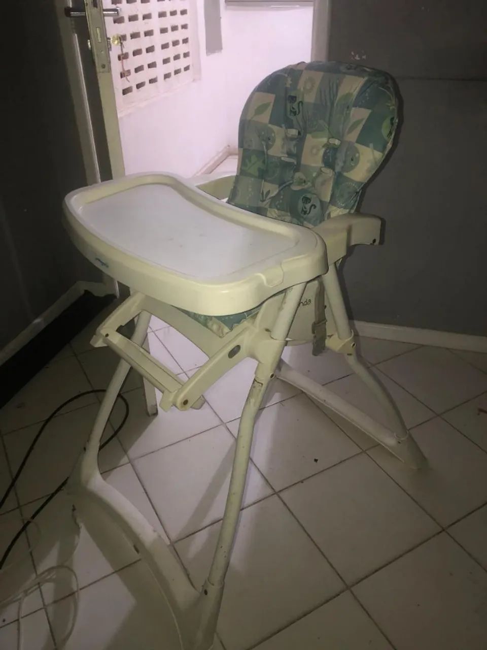 Cadeirinha de alimentação 