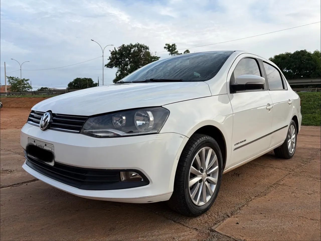 Volkswagen Voyage COMF/HIGHLI. 1.6 T.FLEX 8V 4P 2016