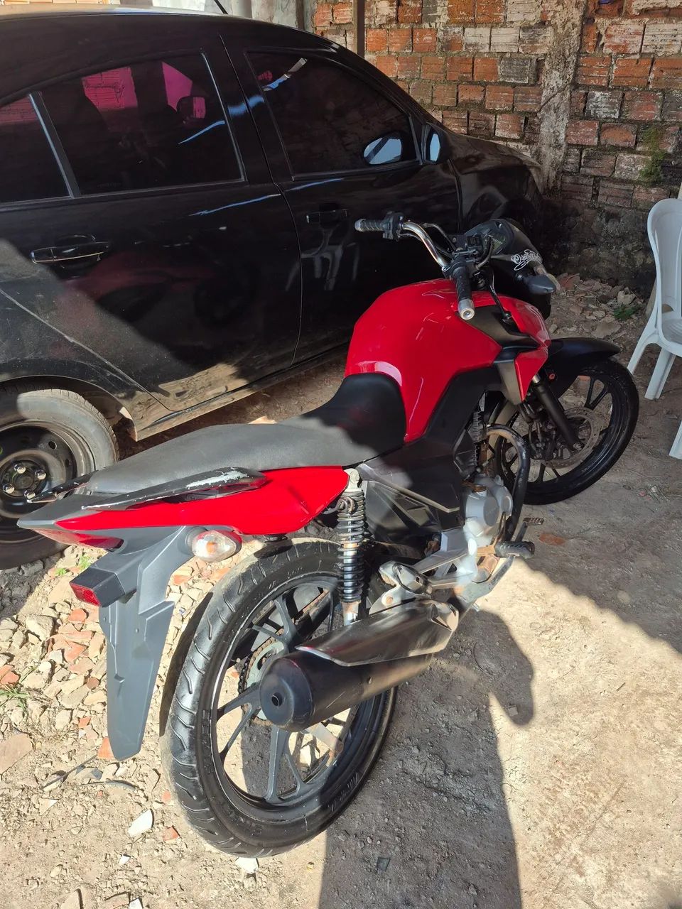 Titan 160
