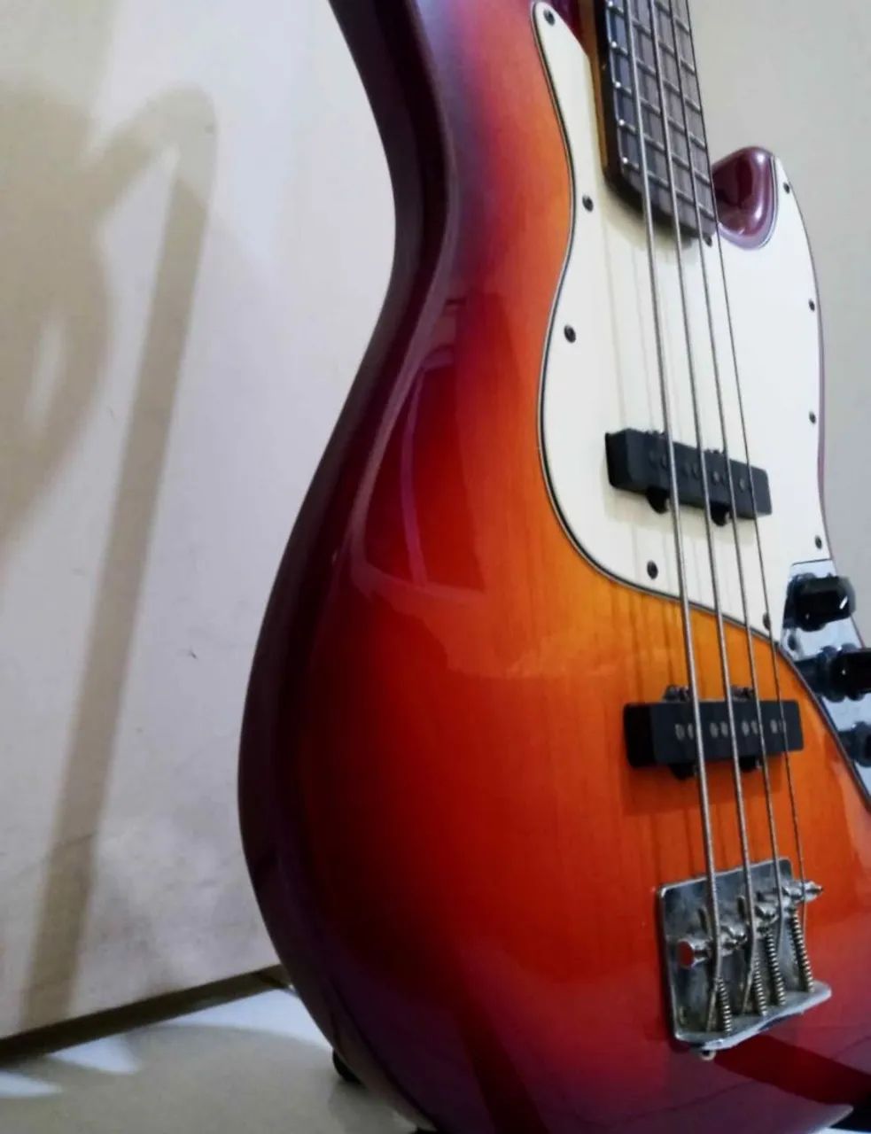 (Só VENDA) Contrabaixo PHX Cherryburst - Foto 2