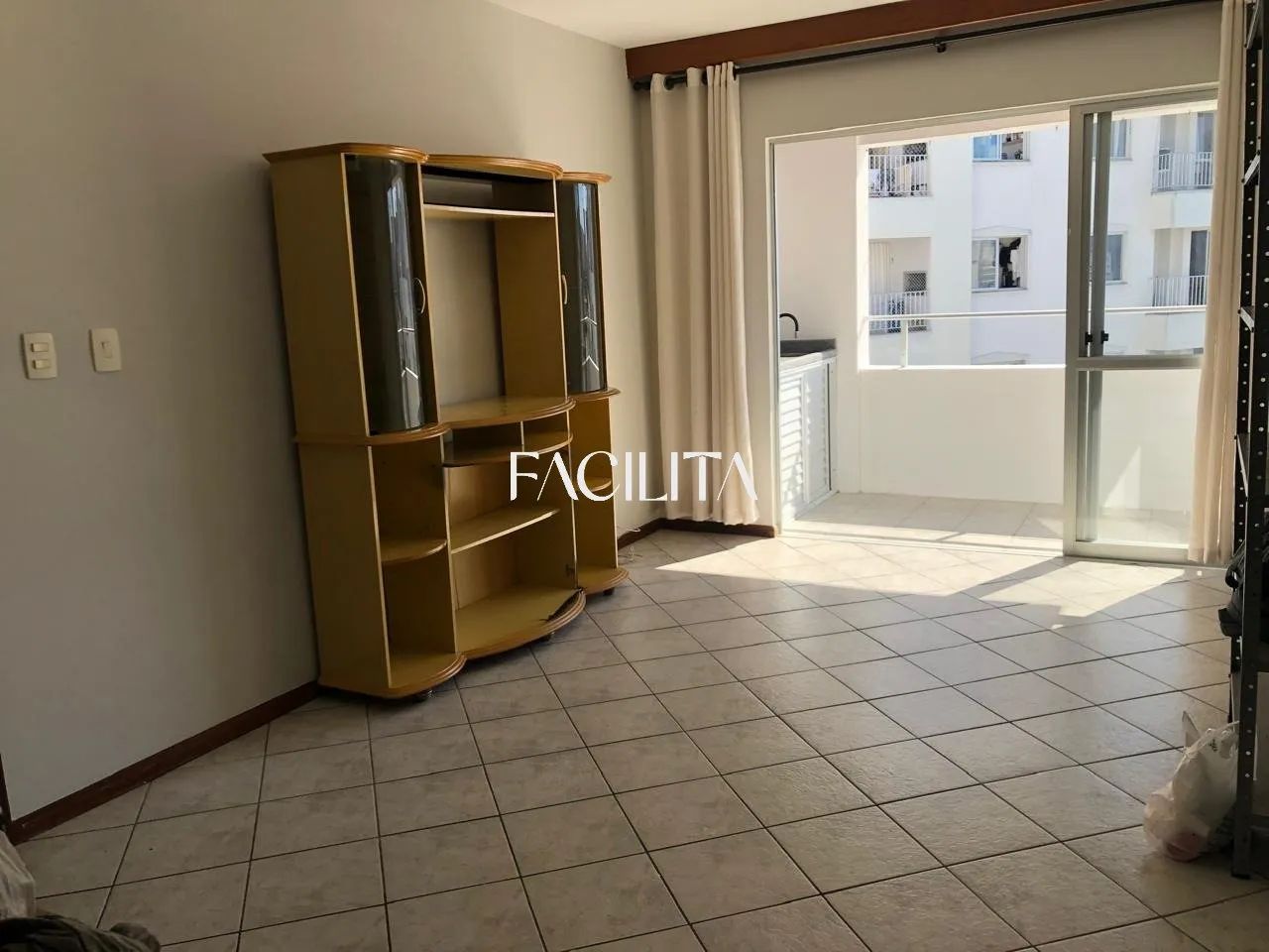 Apartamento com 2 quartos no bairro Carvoeira, Florianópolis
