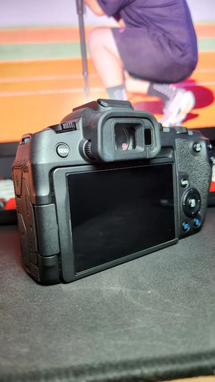 Canon R8 - Foto 2