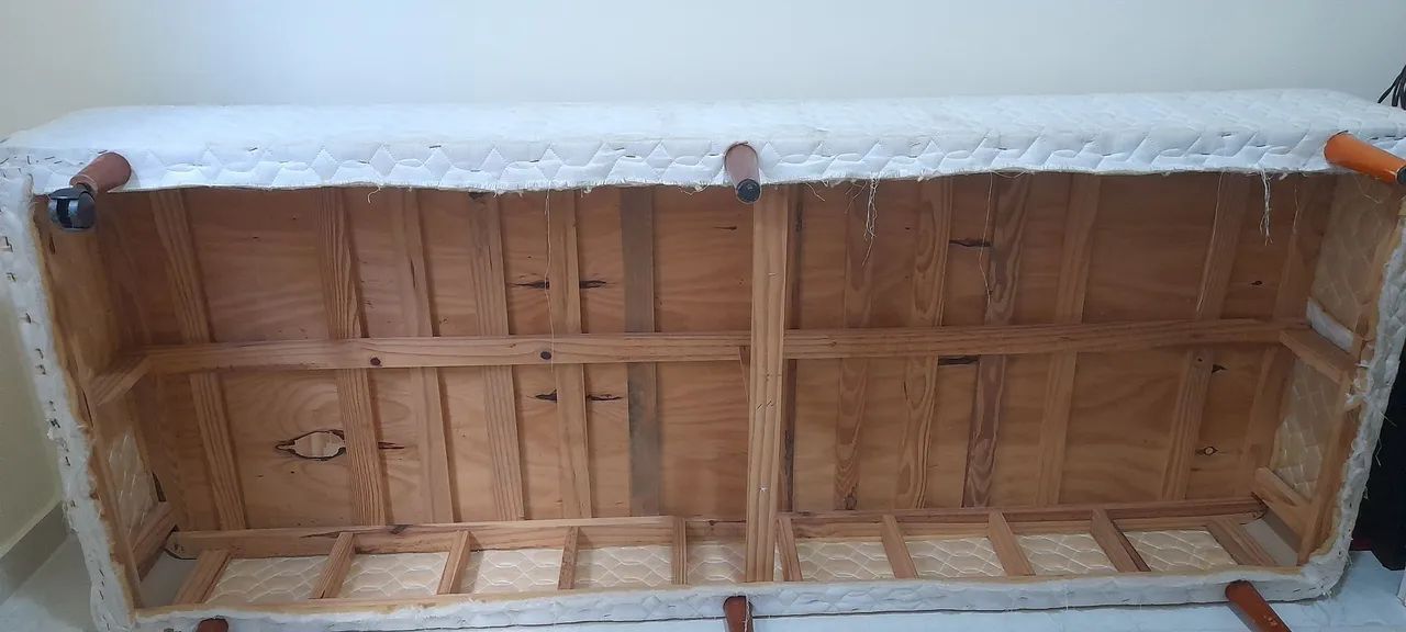 Base e colchão de cama de solteiro  - Foto 4
