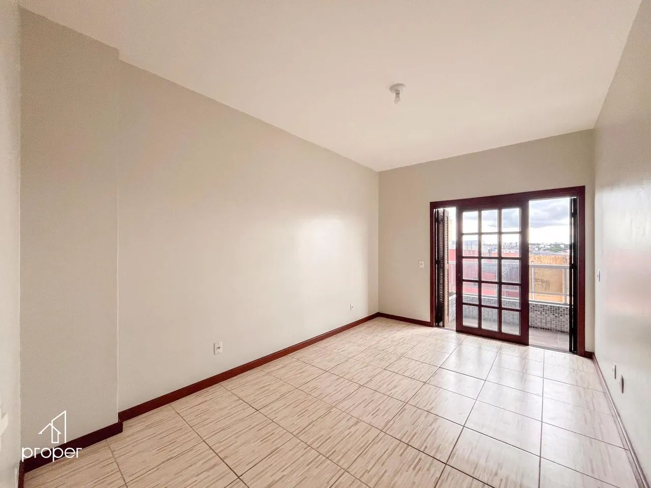 Apartamento com sacada para aluguel no Centro - Pelotas/RS - Foto 5