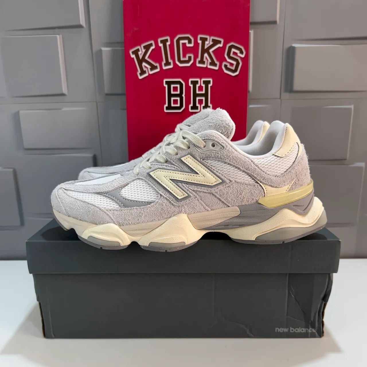 New Balance 9060 Quartz Grey 41