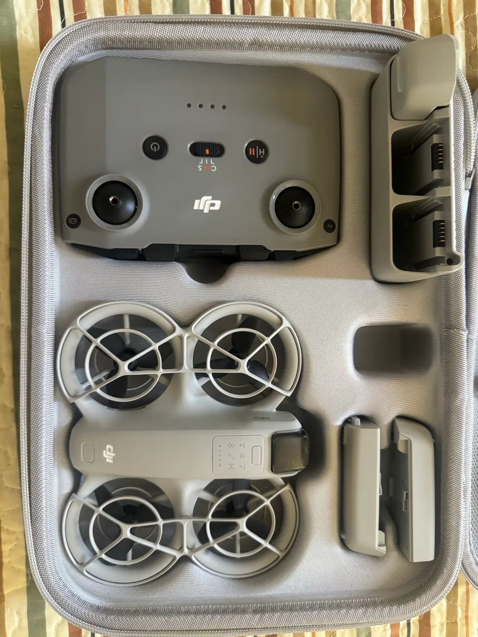 DJI NEO
