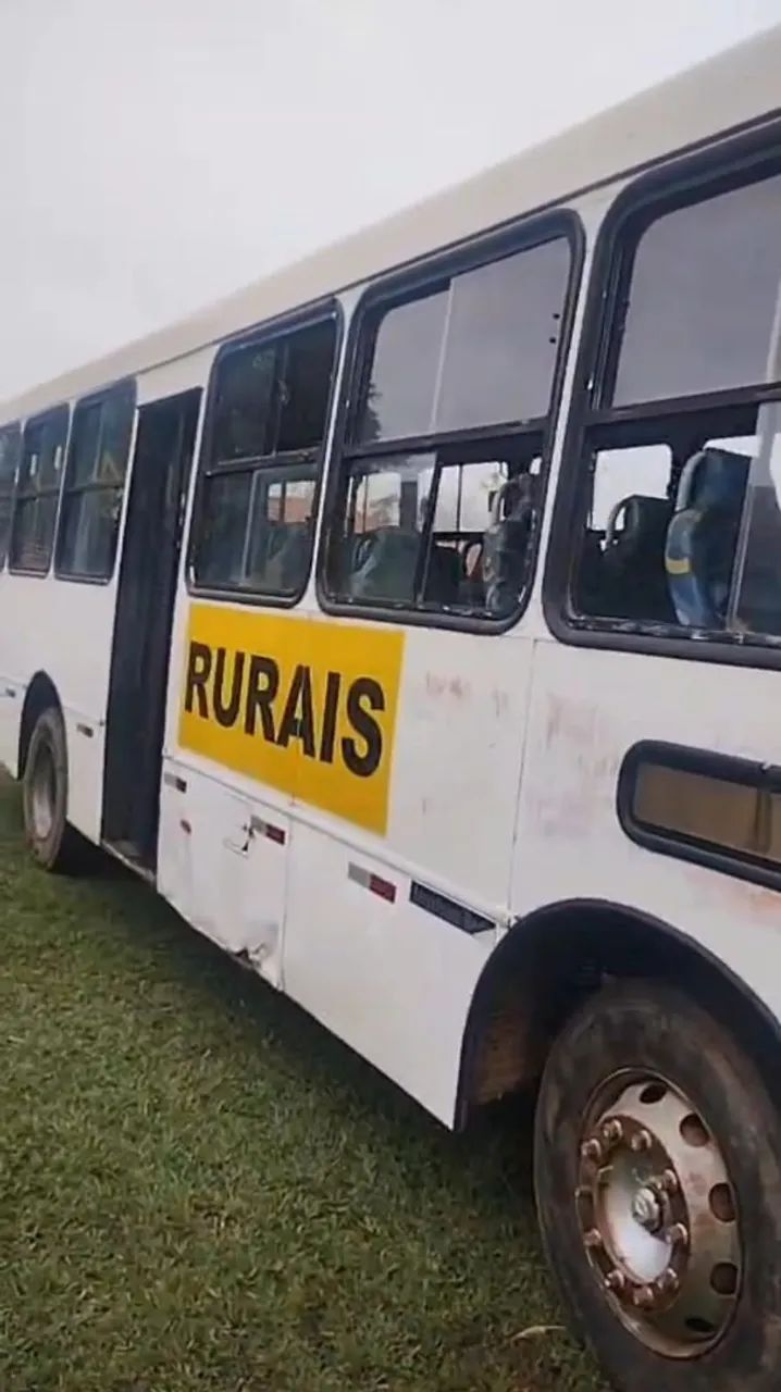  Ônibus Rural MERCEDES-BENZ  - Foto 4