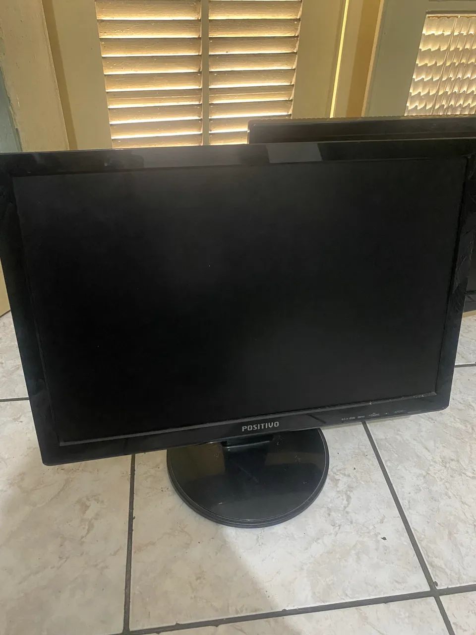 Monitores Positivo AOC 19 Polegadas 403004439051653123