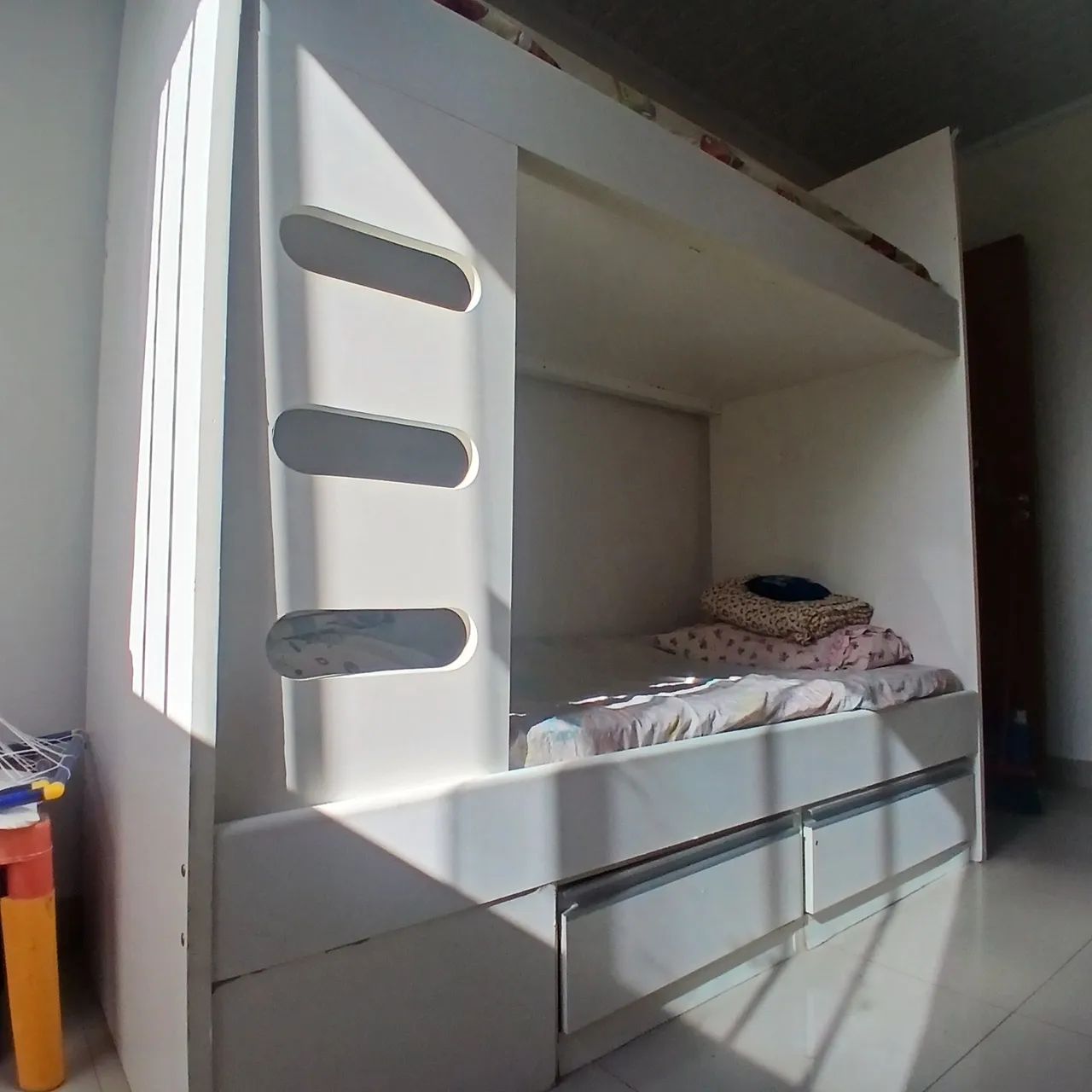 Cama Beliche em MDF Pesada com 2 Gavetas (Usada)  - Foto 3