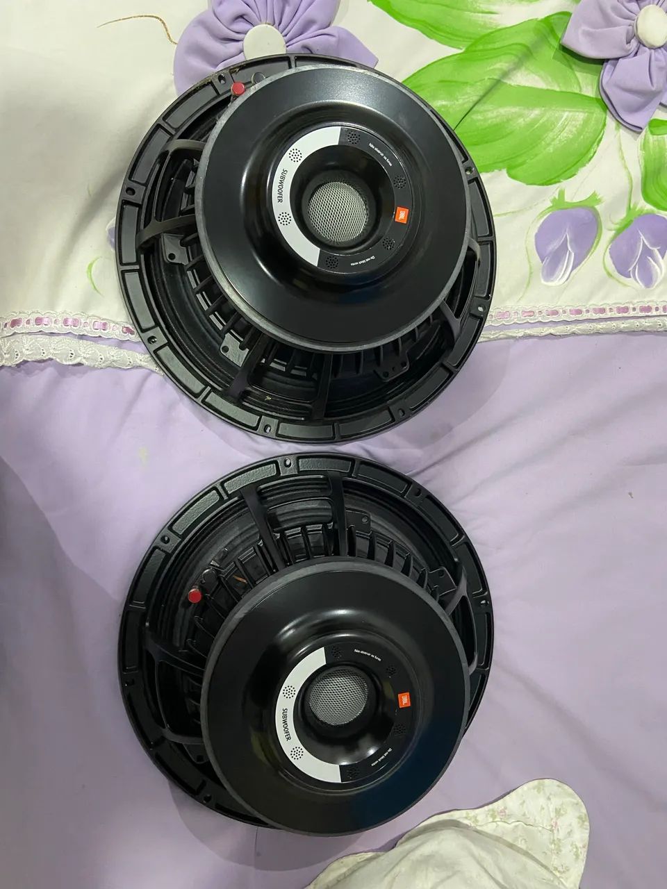 Alto falante tornado jbl 15 polegadas 