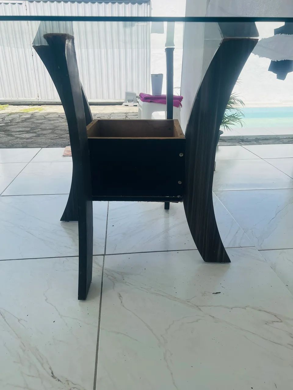 MESA DE JANTAR COM TAMPO DE VIDRO - Foto 2