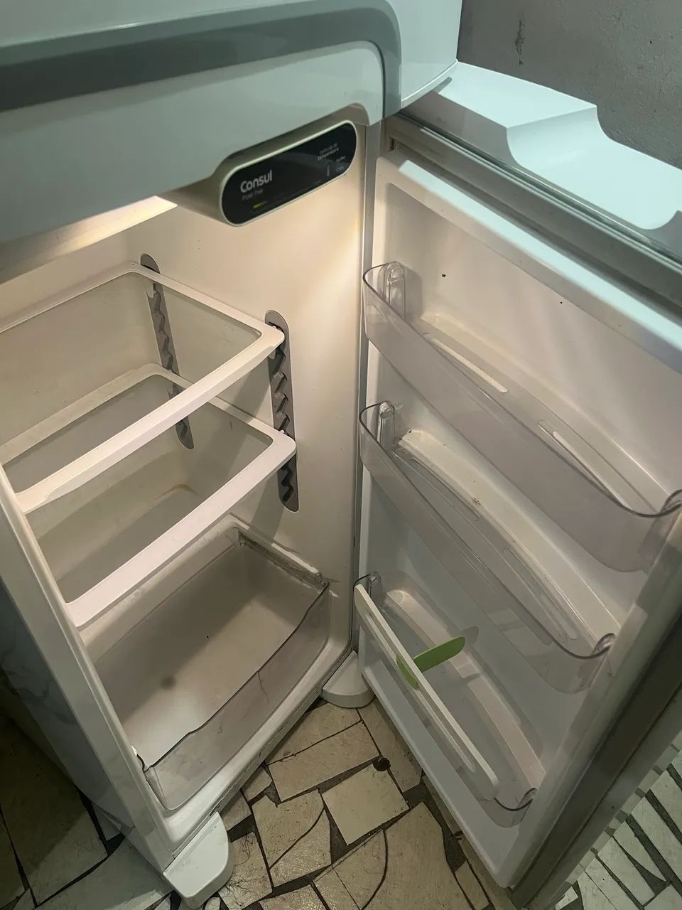 Vendo geladeira 