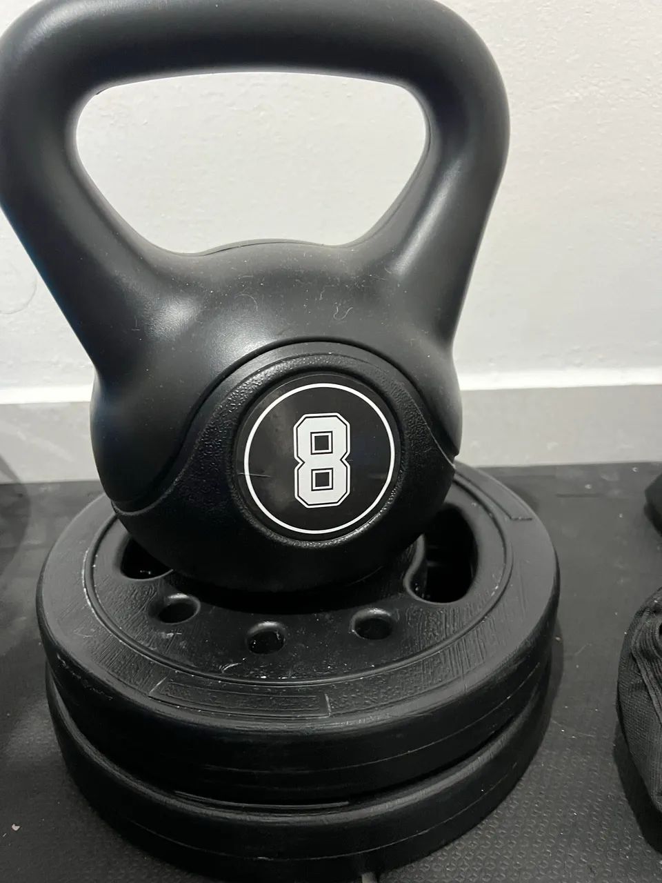 Kettlebell 8kg + 2 anilhas de 5kg  - Foto 3
