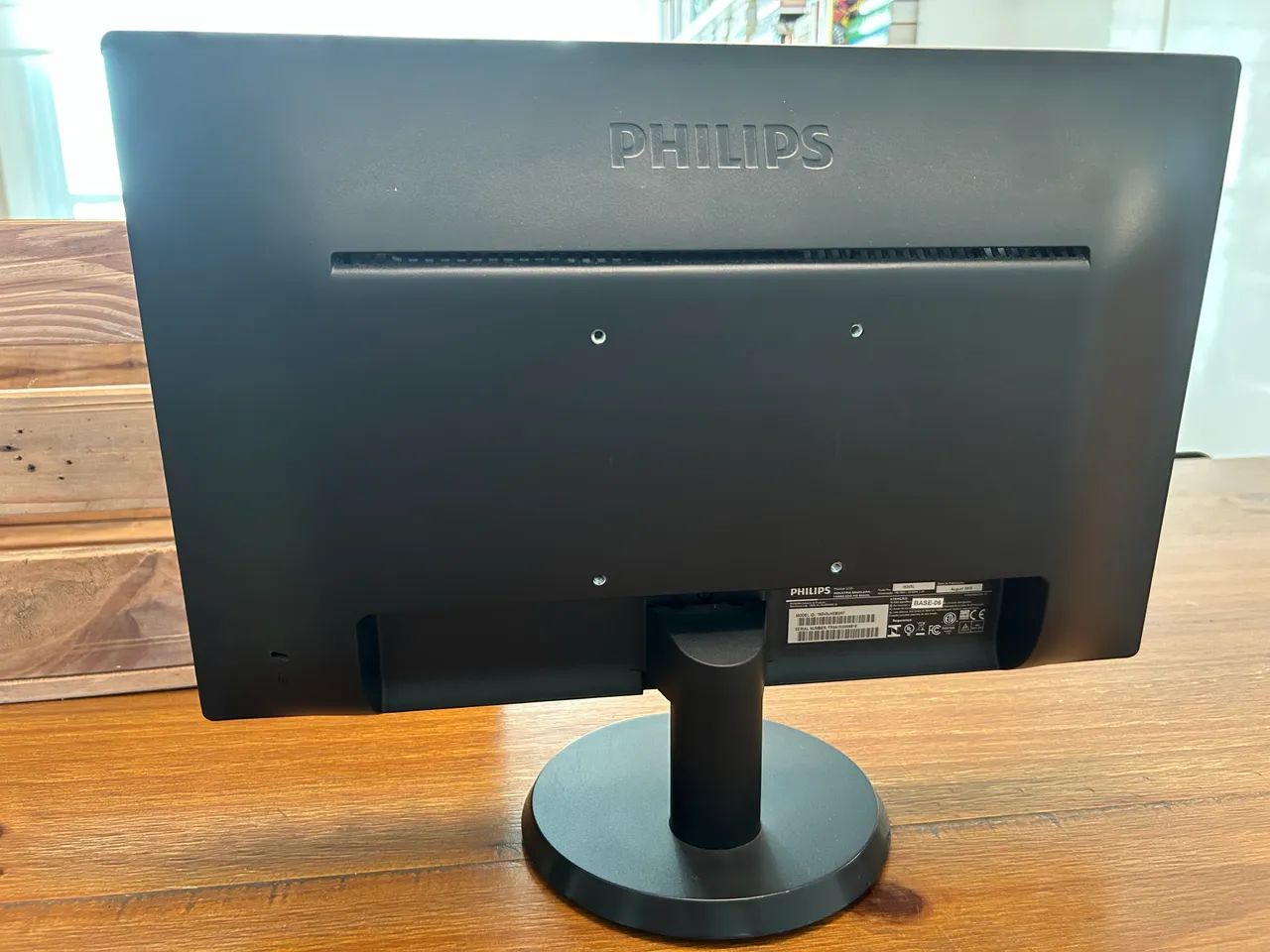 Monitor Philips Led 18,5 Polegadas 193v5 Hdmi Vga Vesa  - Foto 3