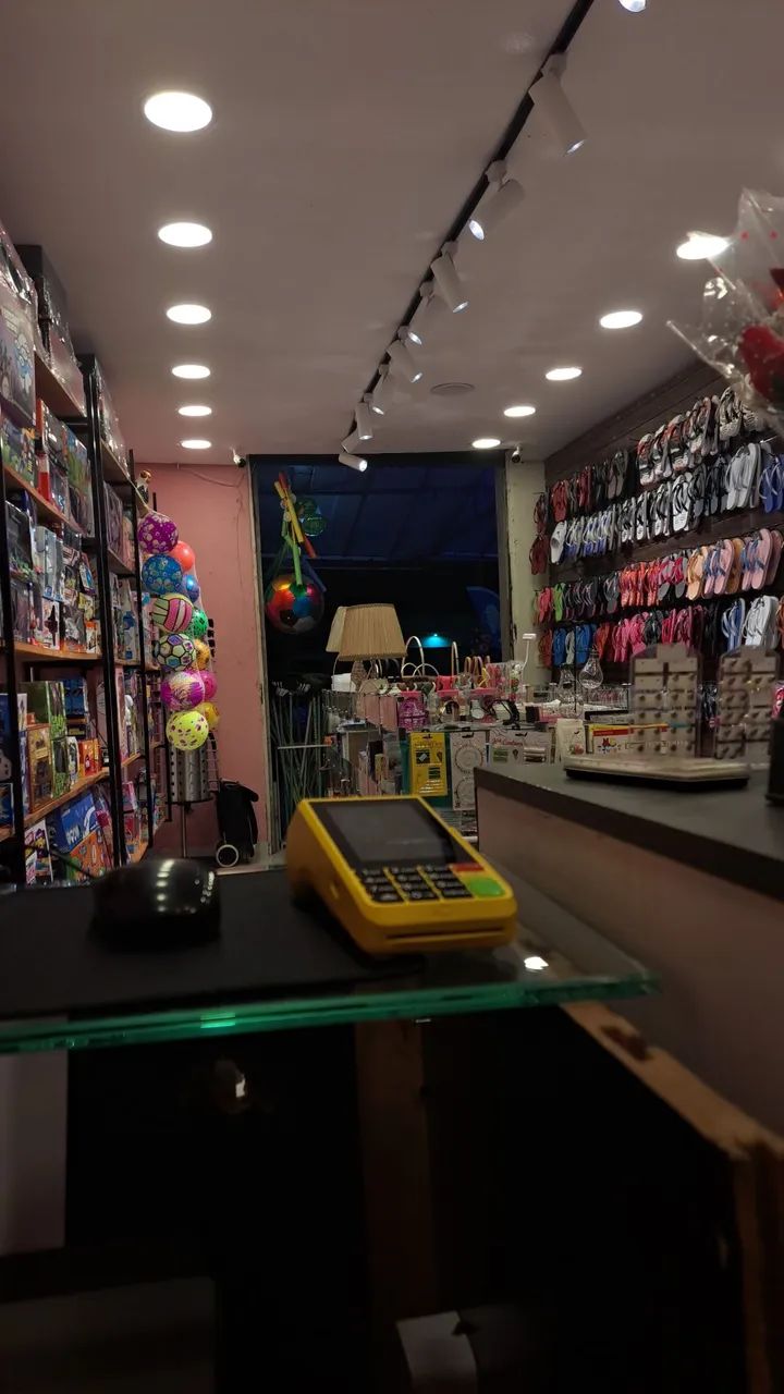 Vendo ponto comercial excelente com tudo.  - Foto 2