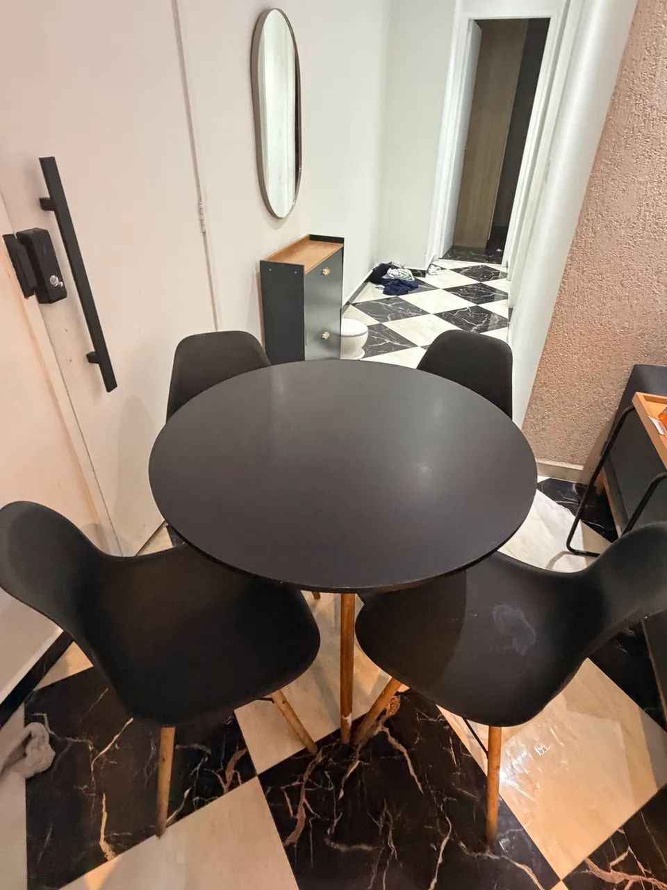 Mesa com cadeiras  - Foto 2