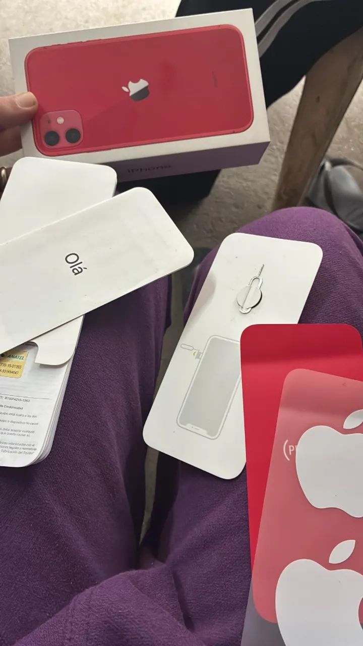 iPhone 11 64gb (Product Red recondicionado) - Foto 2