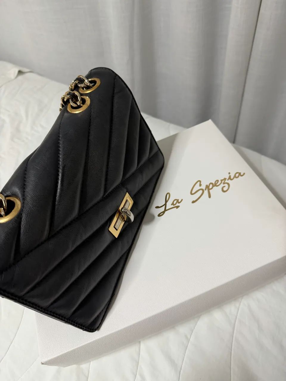 Bolsa preta lá spezia desapego