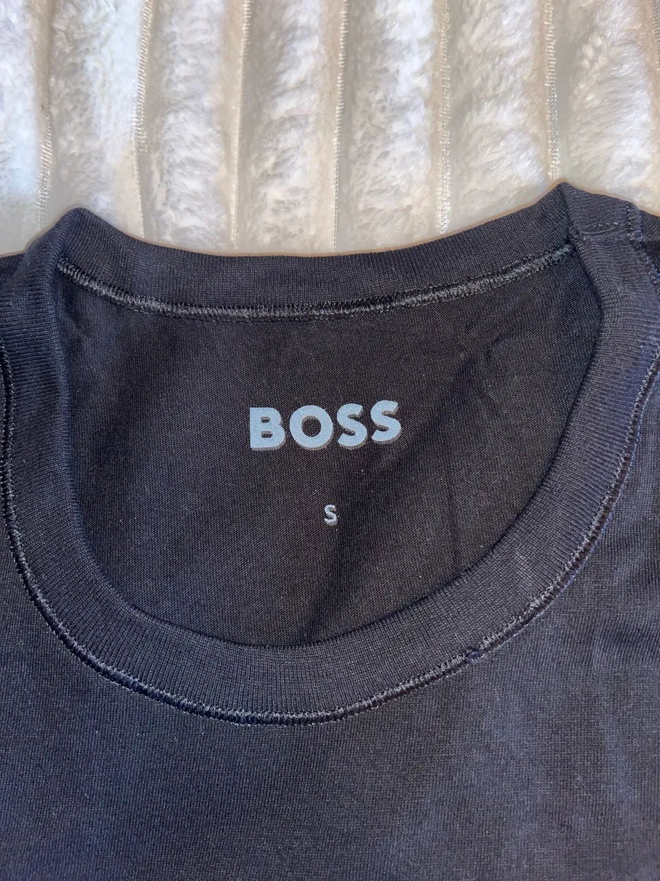 Camiseta Hugo Boss Preta - Foto 2