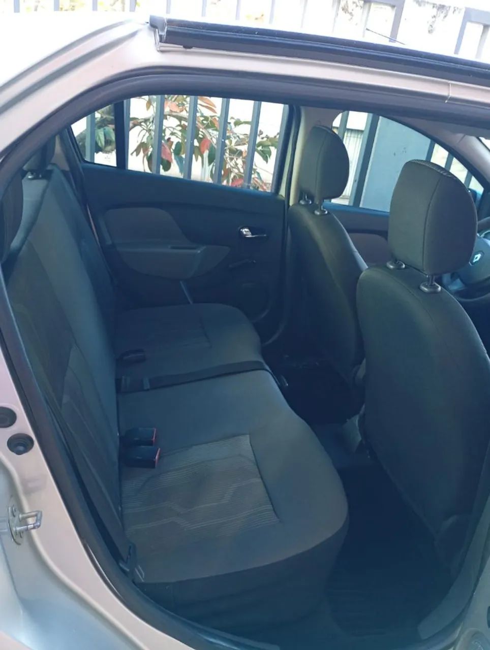 Renault Logan Expression Flex 1.0 12V 4P 2019 - Foto 5