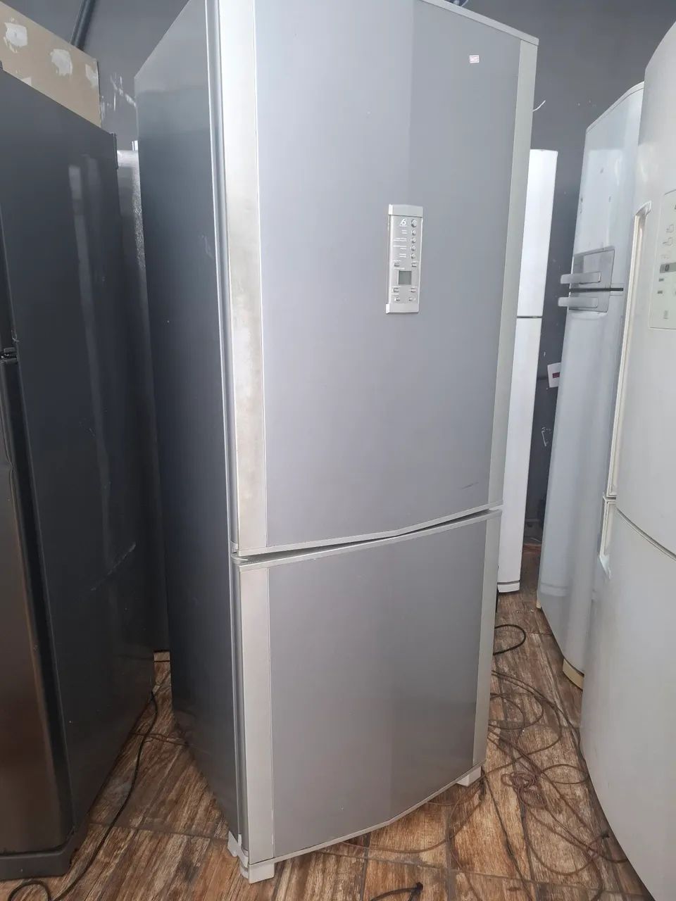 Geladeira Brastemp Inverse envelopada 