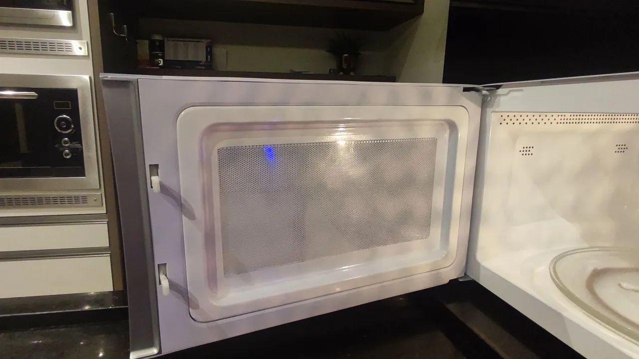 Microondas Eletrolux 34 litros  - Foto 5