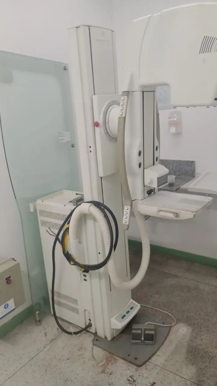 Mamógrafo GE Senographe 800T