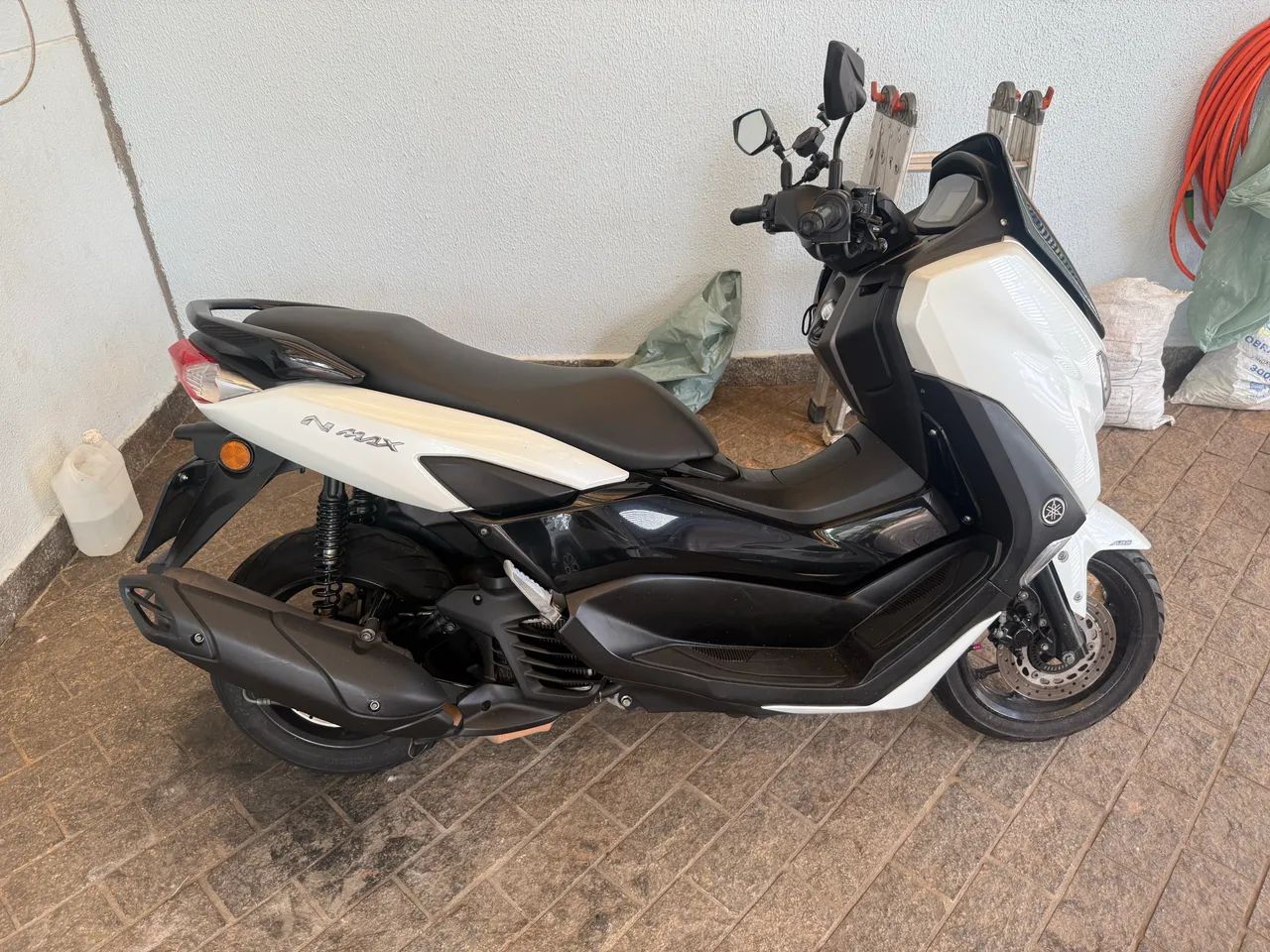 Vendo nmax 2022 - Foto 3