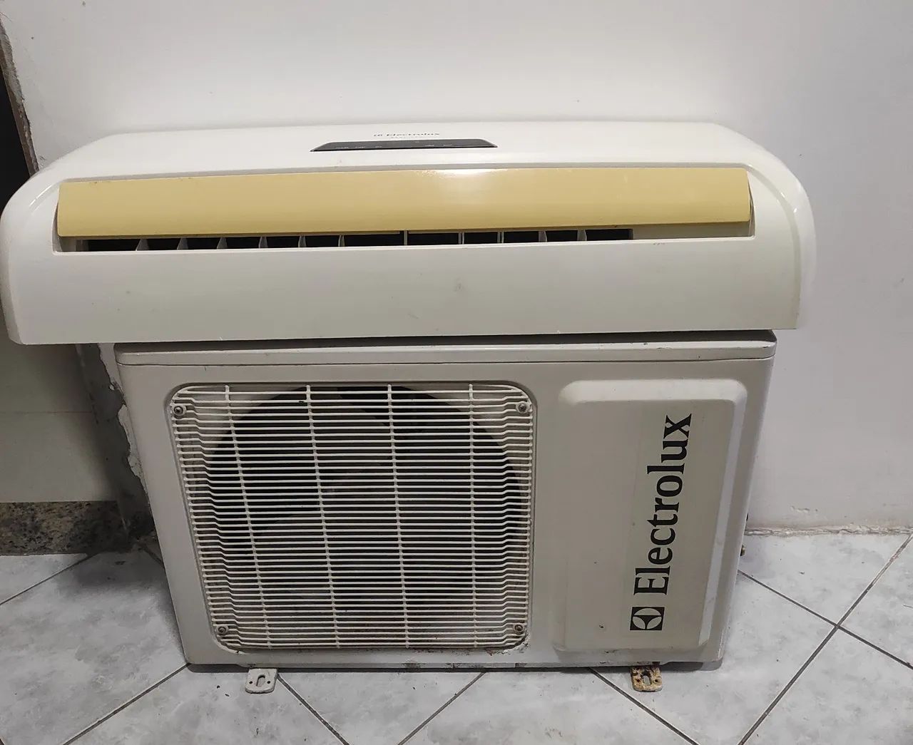 Vendo condensadora e evaporadora Eletrolux  - Foto 2