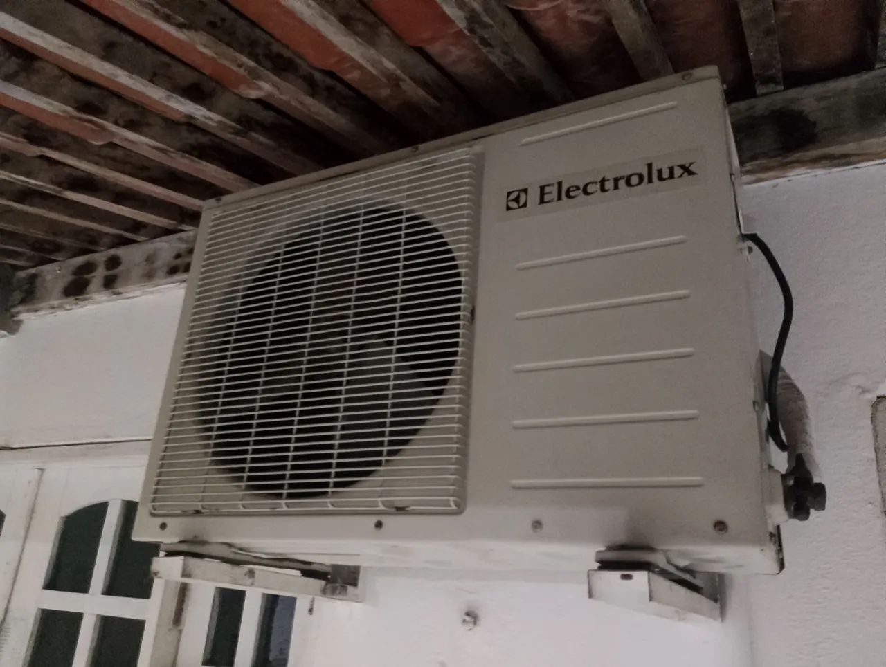 Ar- condicionado Eletrolux 9btus  - Foto 2