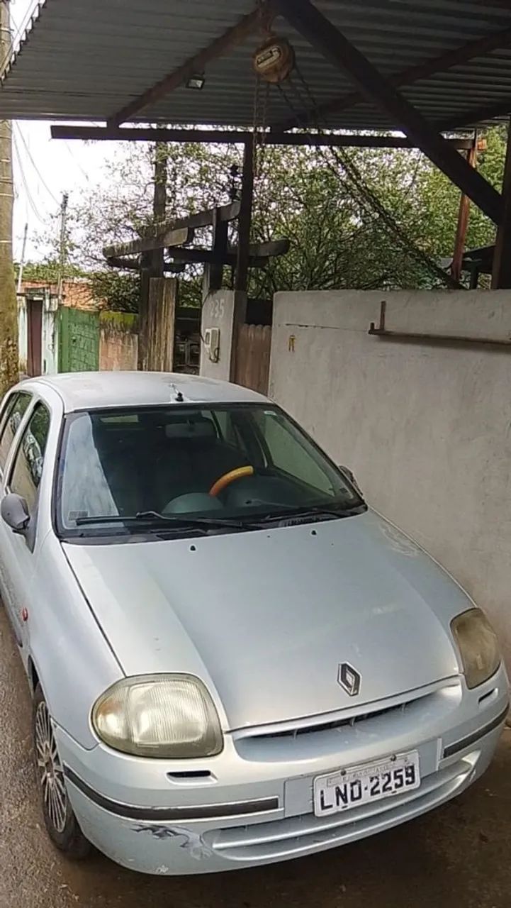 Renault Clio RN/ Expression 1.6 16V 5P 2001