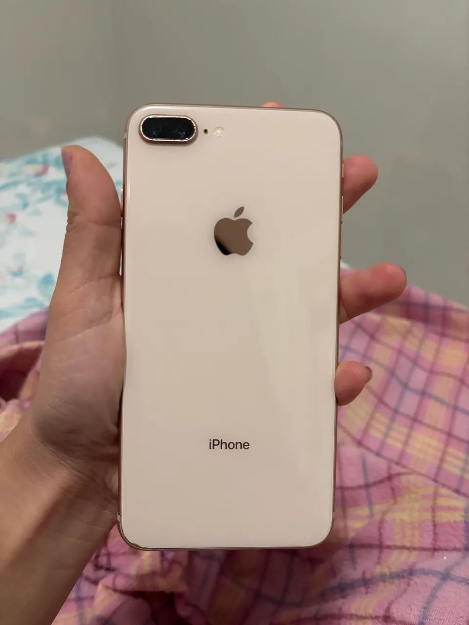 iPhone 8 Plus 