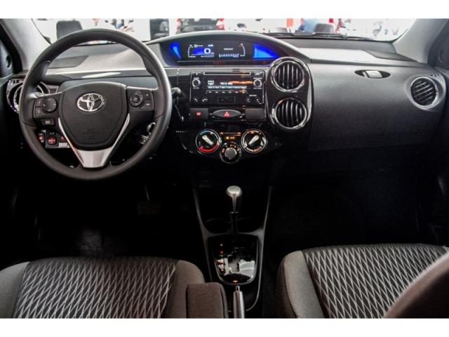 TOYOTA ETIOS 1.5 X PLUS 16V FLEX 4P 2019 - Foto 13