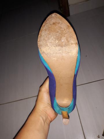 2 sapatos Altos Marca Vizzano n 35 e Arezzo n 37 - Foto 5