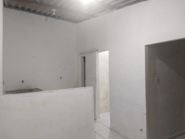 Aluga-se Uma casa no 27 de Novembro na UR02 Ibura - Foto 2