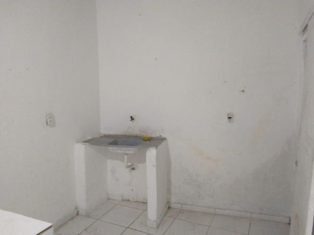 Aluga-se Uma casa no 27 de Novembro na UR02 Ibura - Foto 8
