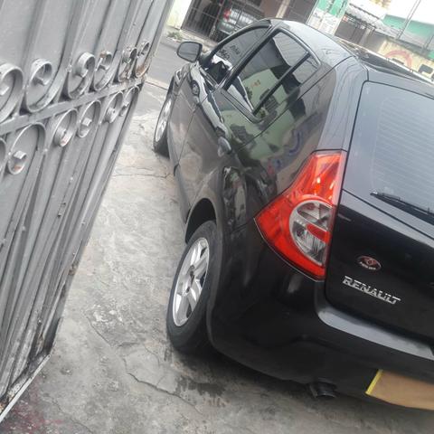 Vendo lindo carro sandero ano 2011 - Foto 3