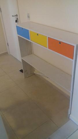 Bancadinha com três gavetas - Foto 5