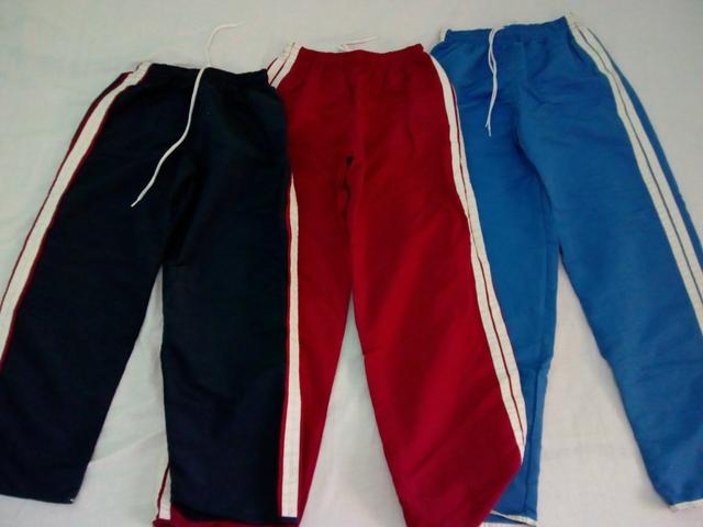 Vendo estoque de roupas masculina