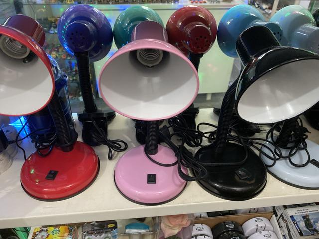 Luminaria de mesa(não acompanha lâmpada) somente 40 reais