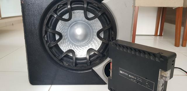 Subwoofer automotivo