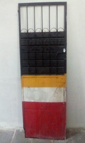 Porta de ferro